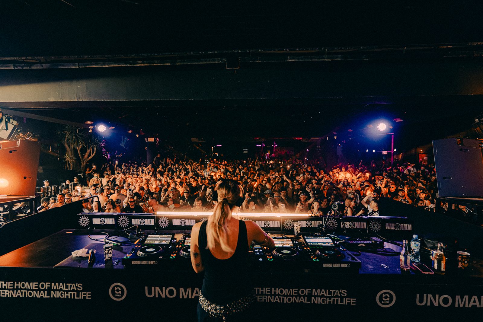 UNO Open Air Arena Night